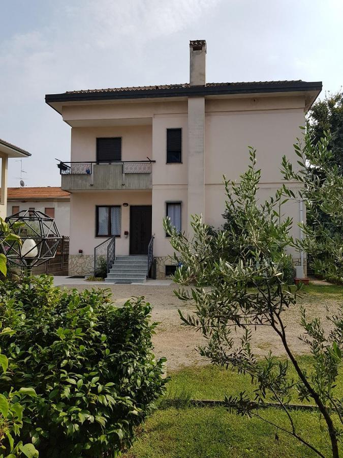 Il Nido Della Dani Bed and Breakfast Busto Arsizio Eksteriør billede