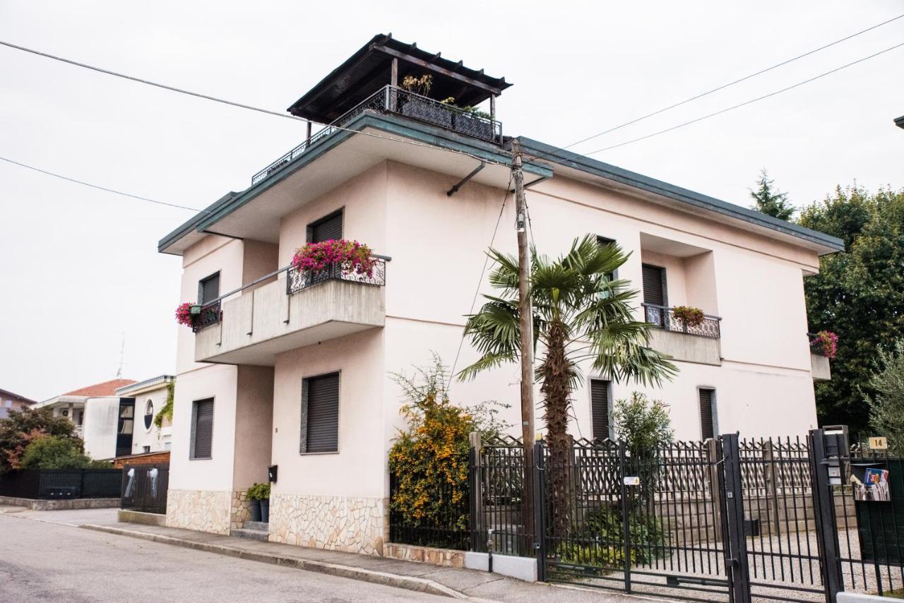 Il Nido Della Dani Bed and Breakfast Busto Arsizio Eksteriør billede